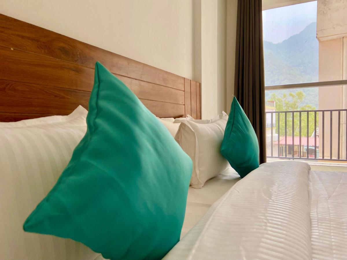 Hotel Namami Tapovan Risikés Kültér fotó